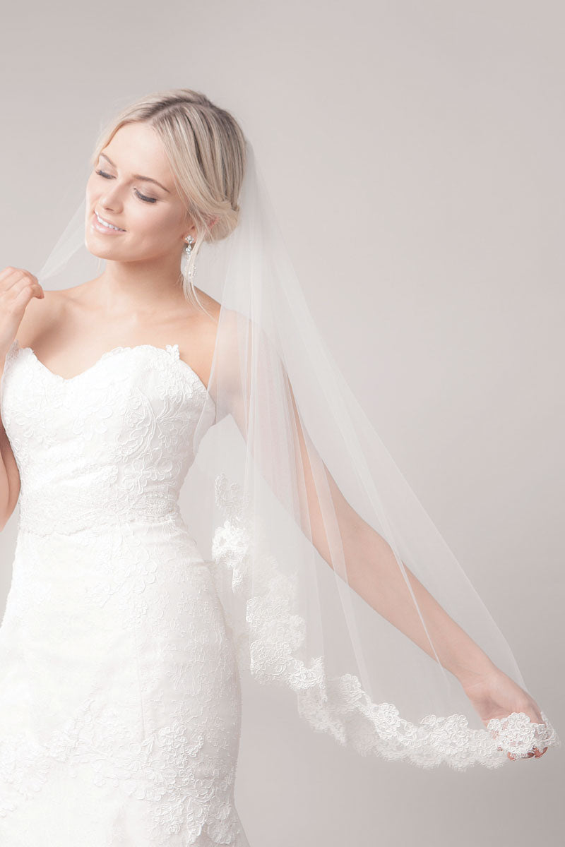 Amp it Up: How to Dress Up a Lace Dress