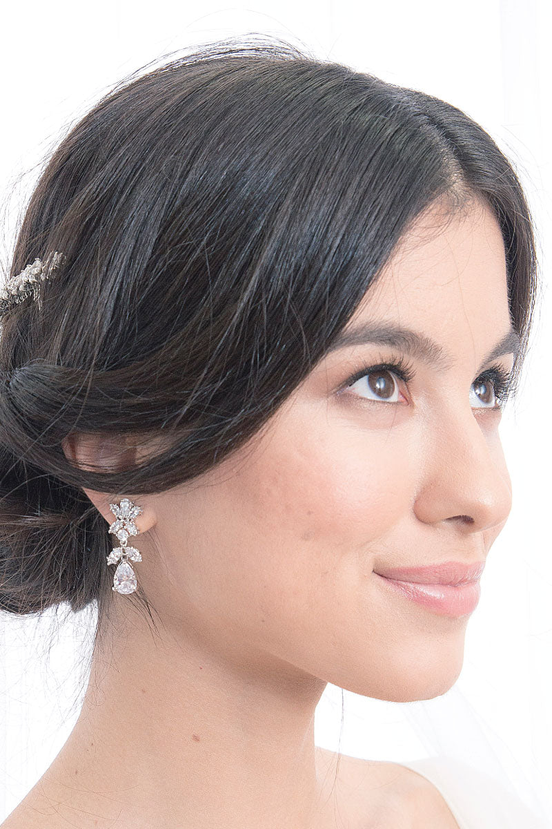 Romantic bridal crystal drop bridal earrings. Handmade in Canada in the regency era aesthetic.