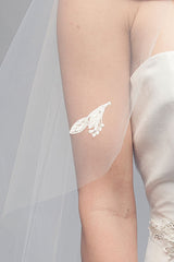 Leaf Blossom Fingertip Veil - Sample Sale