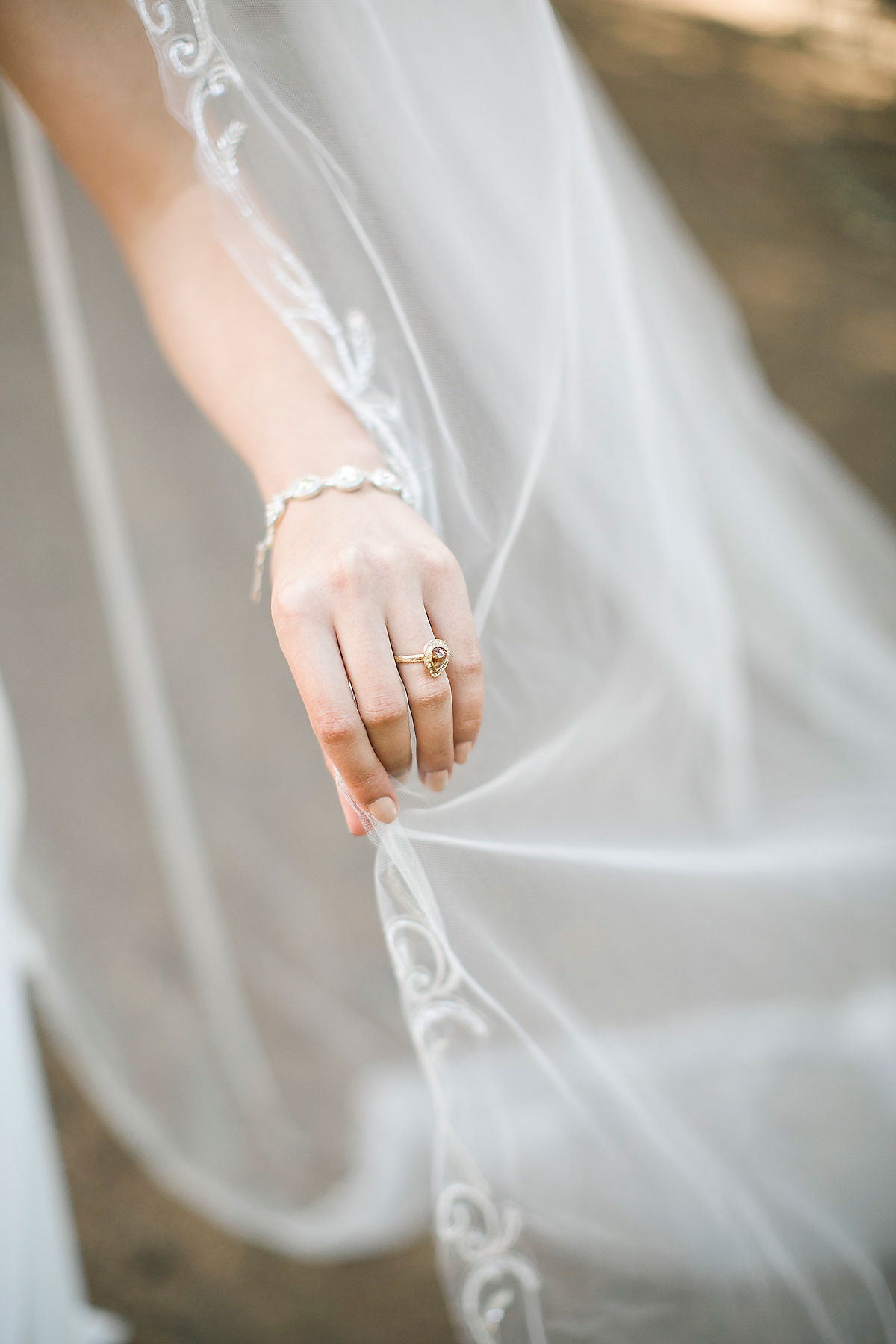 Theia Cathedral Veil - Sample Sale