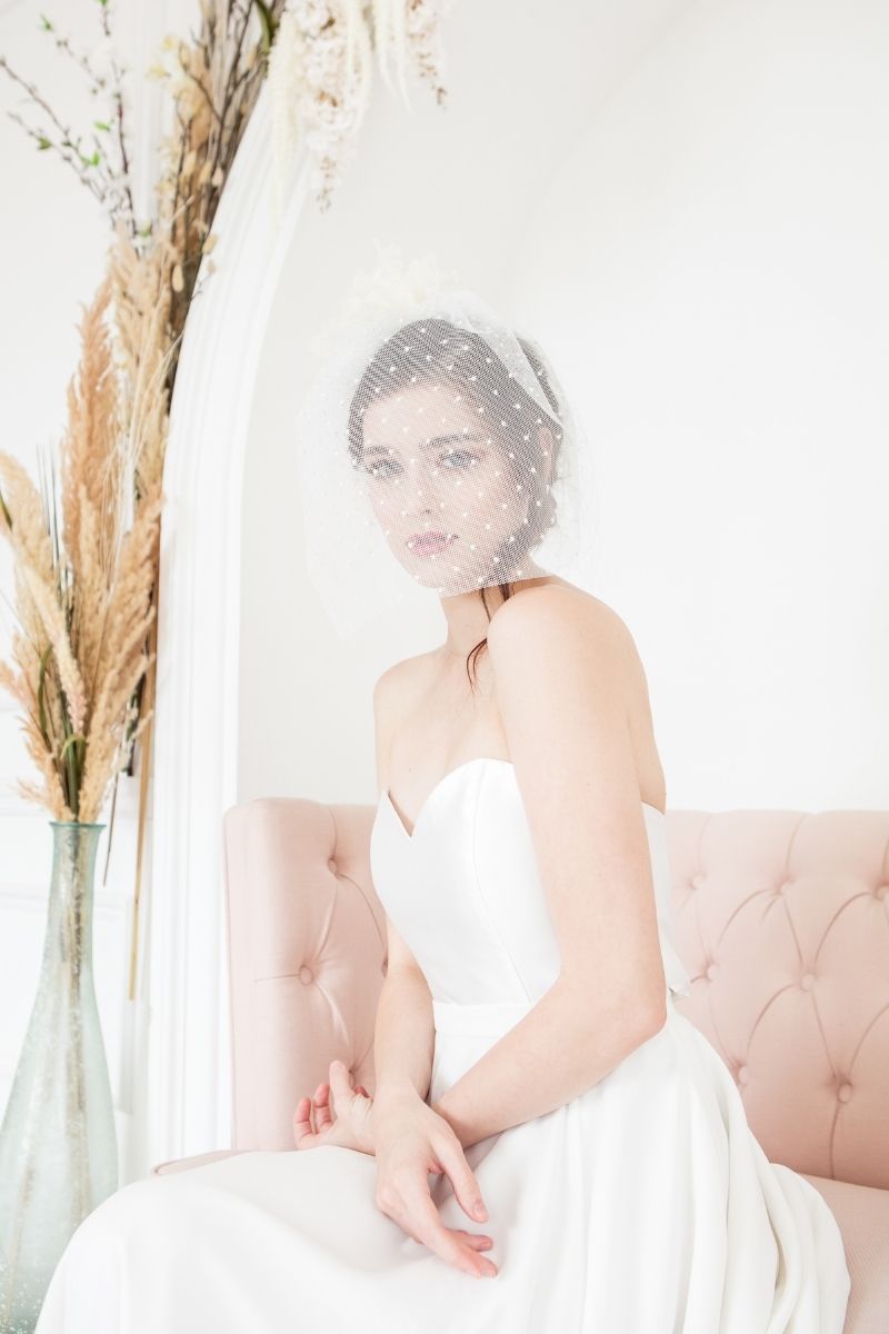 Modern bridal birdcage with polka dots. Annie Birdcage Veil by Laura Jayne Accessories Toronto. Handcrafted in Canada. 
