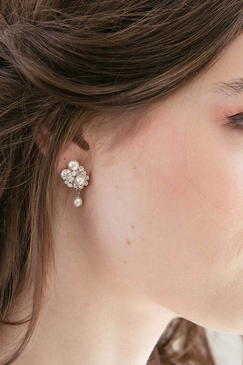 Profile of womans face with crystal pearl drop earrings E9081 by Laura Jayne Accessories 