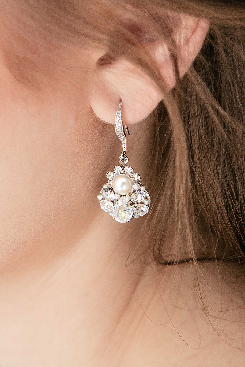 Laura Jayne E9083 pearl crystal teardrop earring closeup