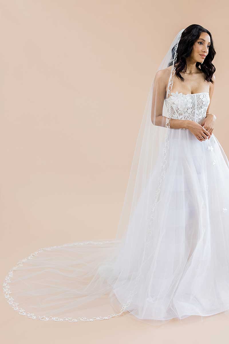 Portrait of bride wearing pearl vine cathedral veil. Espere by Laura Jayne Accessories Toronto