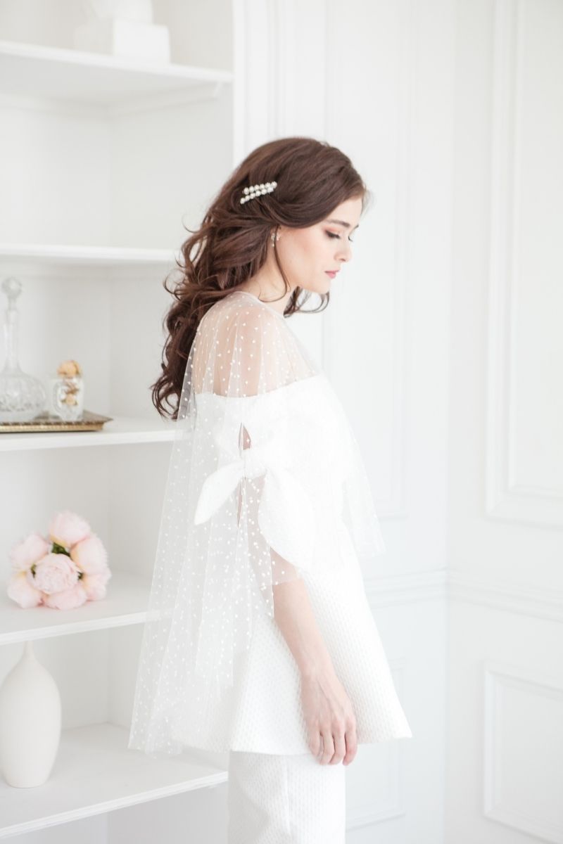 Bridal cape, Bridal capelet, polka dot cape, polka dot capelet, handmade Toronto, Toronto bridal, bridal accessory. 